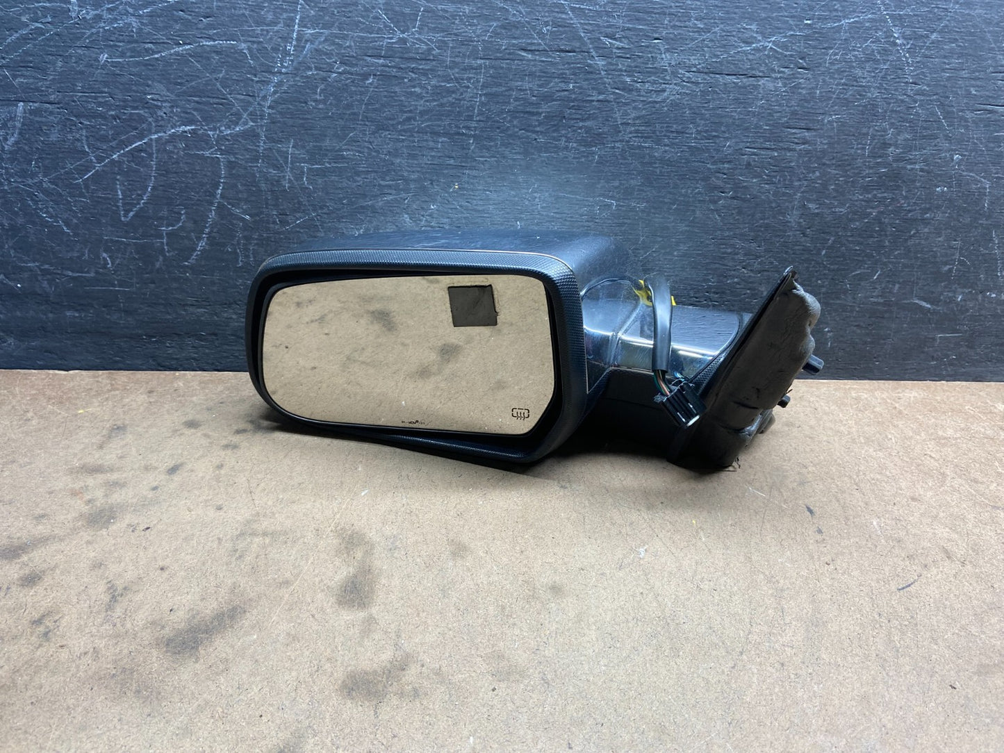 2010 to 2015 Chevrolet Equinox Left Side Heated View Door Mirror L3780 PS2