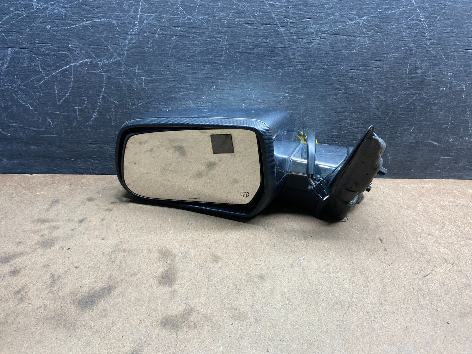 2010 to 2015 Chevrolet Equinox Left Side Heated View Door Mirror L3780 PS2