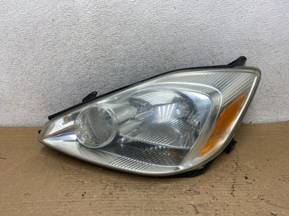2004-2005 Toyota Sienna Left Driver LH Side Halogen Headlight AH9213 DW0