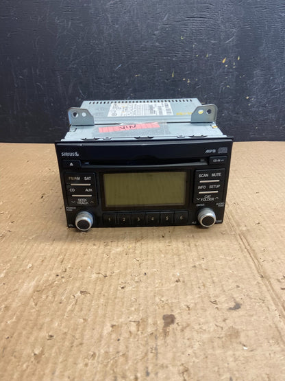 2009 - 2011 Kia Sedona Entourage Radio Stereo Receiver AM FM CD Player AE4058 DG0