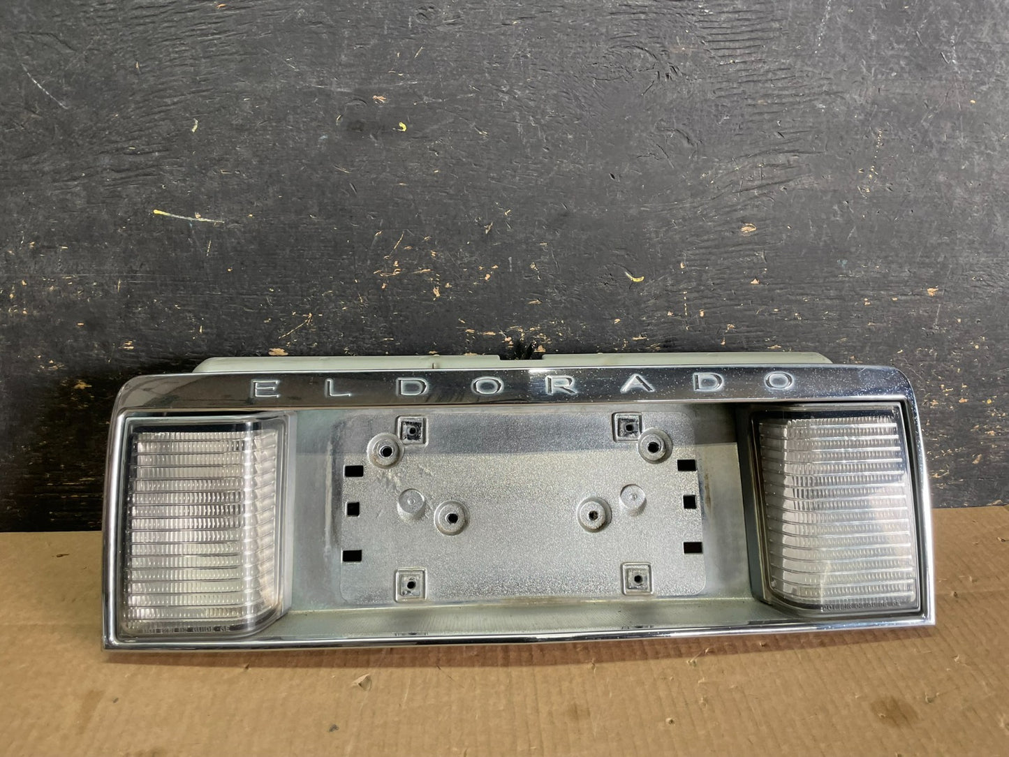 1992 to 2002 Cadillac Eldorado Car Rear License Plate Trim Panel ab3070 DG0
