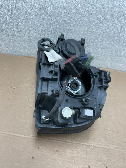 2003 to 2006 Volvo XC90 Right Passenger Rh Side Headlight Halogen AA9993 DW6