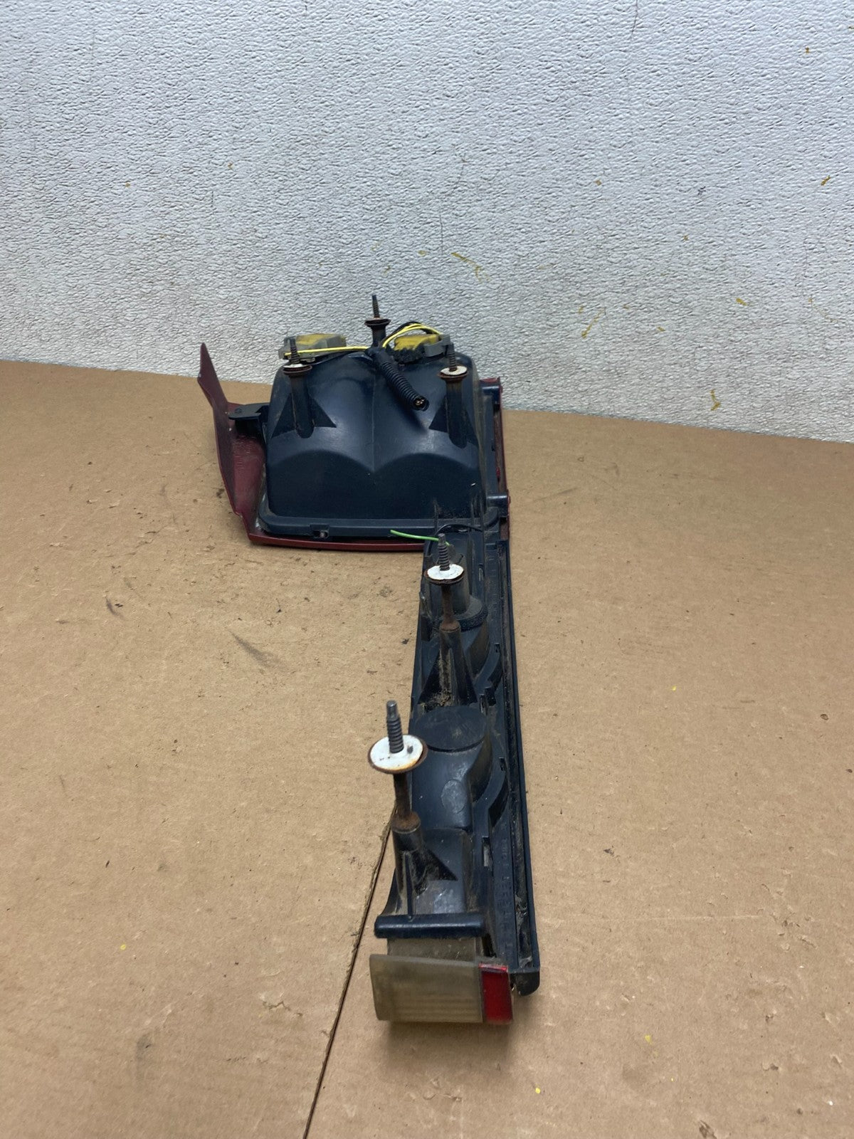 1991-1996 Oldsmobile Cutlass Ciera Left Driver LH Side Tail Light P5178 DG10
