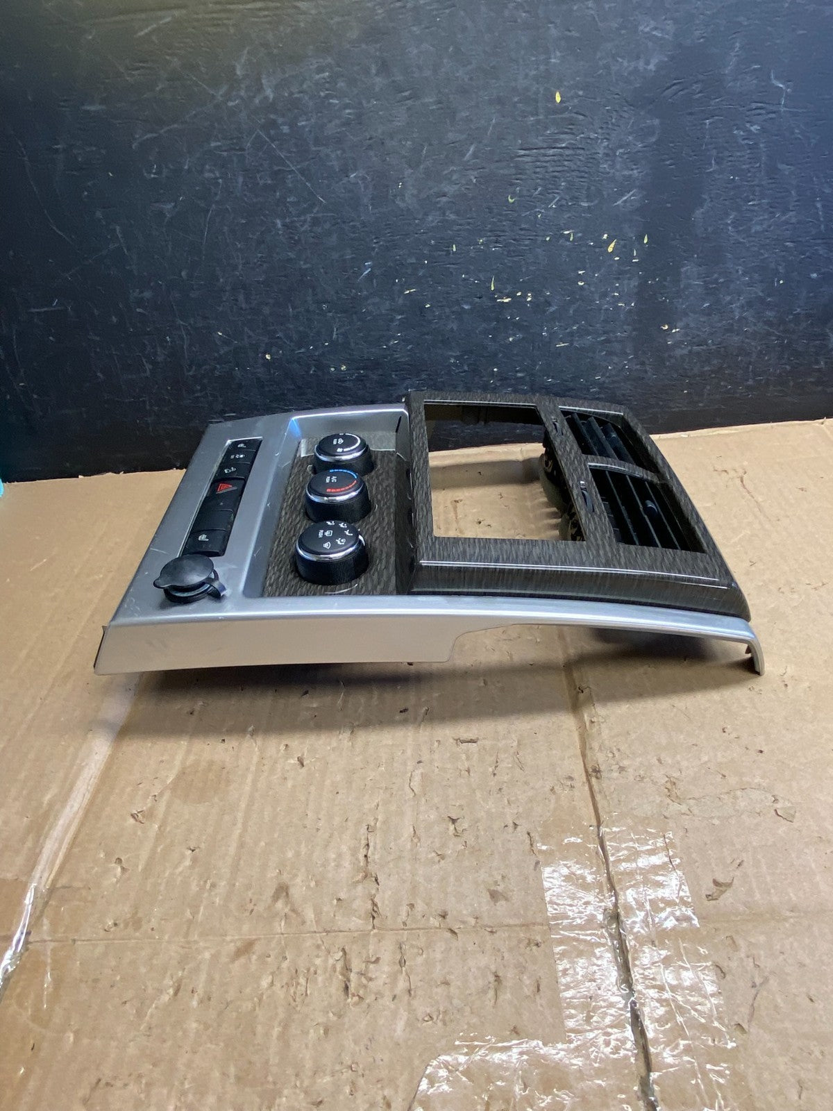 2008 to 2012 Jeep Liberty Dash Climate Temperature Control Radio Bezel AI2748 DG2
