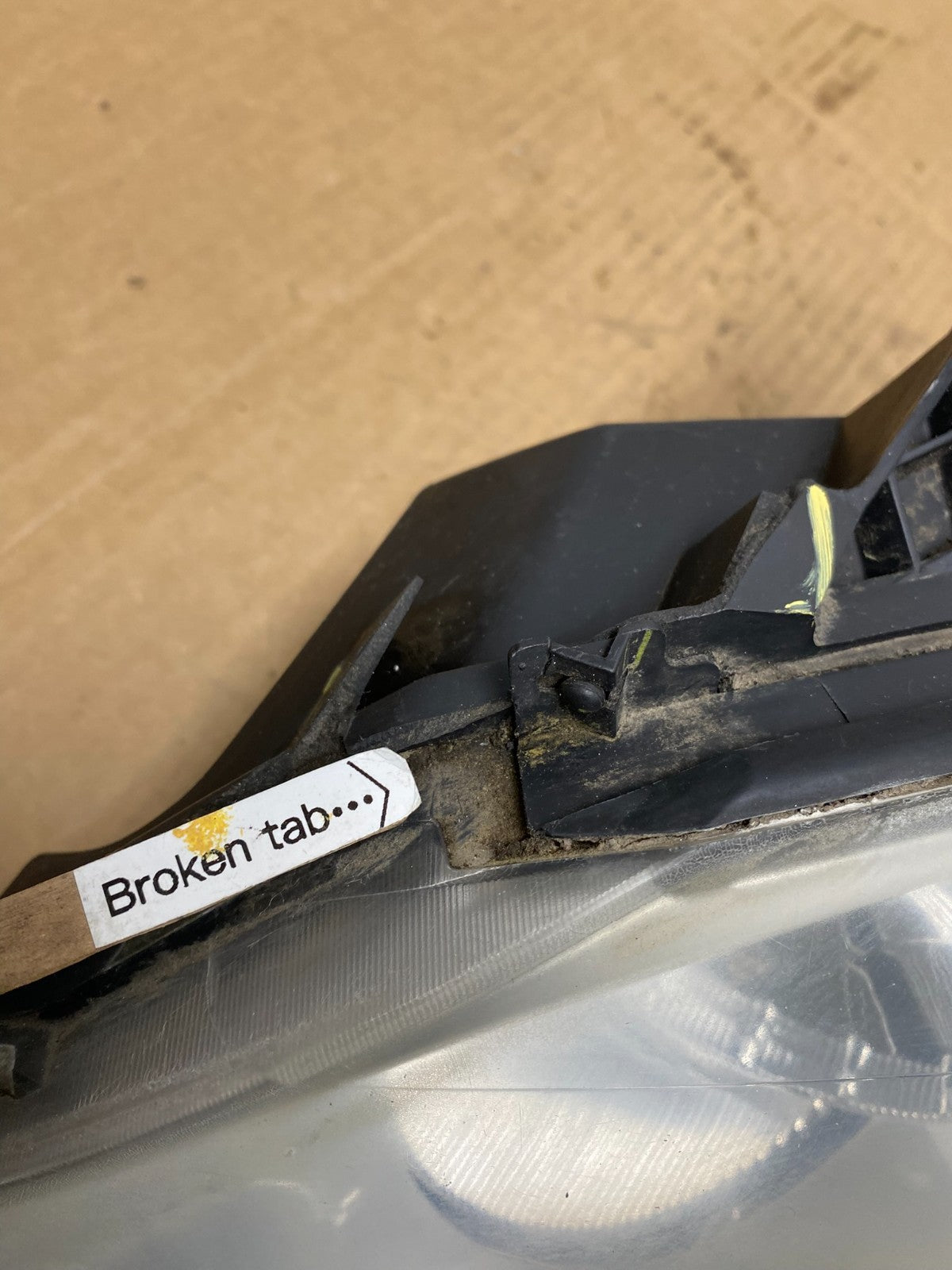 2005 to 2009 Pontiac G6 Headlight Left Driver LH Side Halogen AC7652 DW5