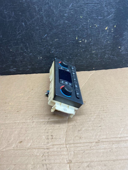 2001 - 2007 GMC Chevrolet Express 1500 Climate Control A/C AF1952 DG1