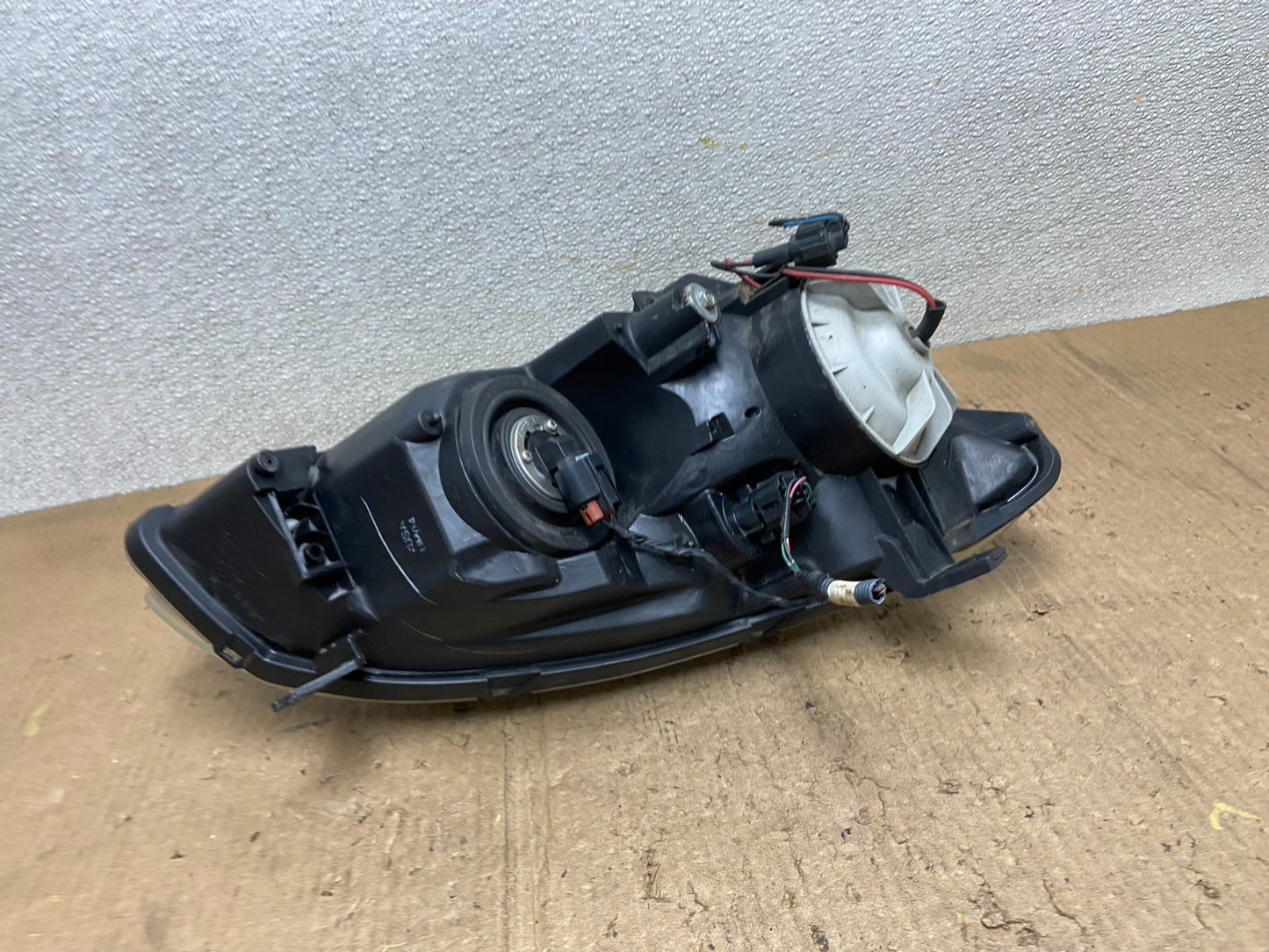 2002 to 2004 Nissan Altima Left Driver LH Side Halogen Headlight OEM AA8400 DW5