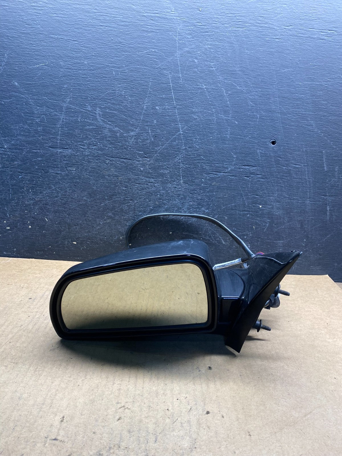 2005 to 2011 Cadillac STS Left Driver LH View Door Mirror AH7049 DW10