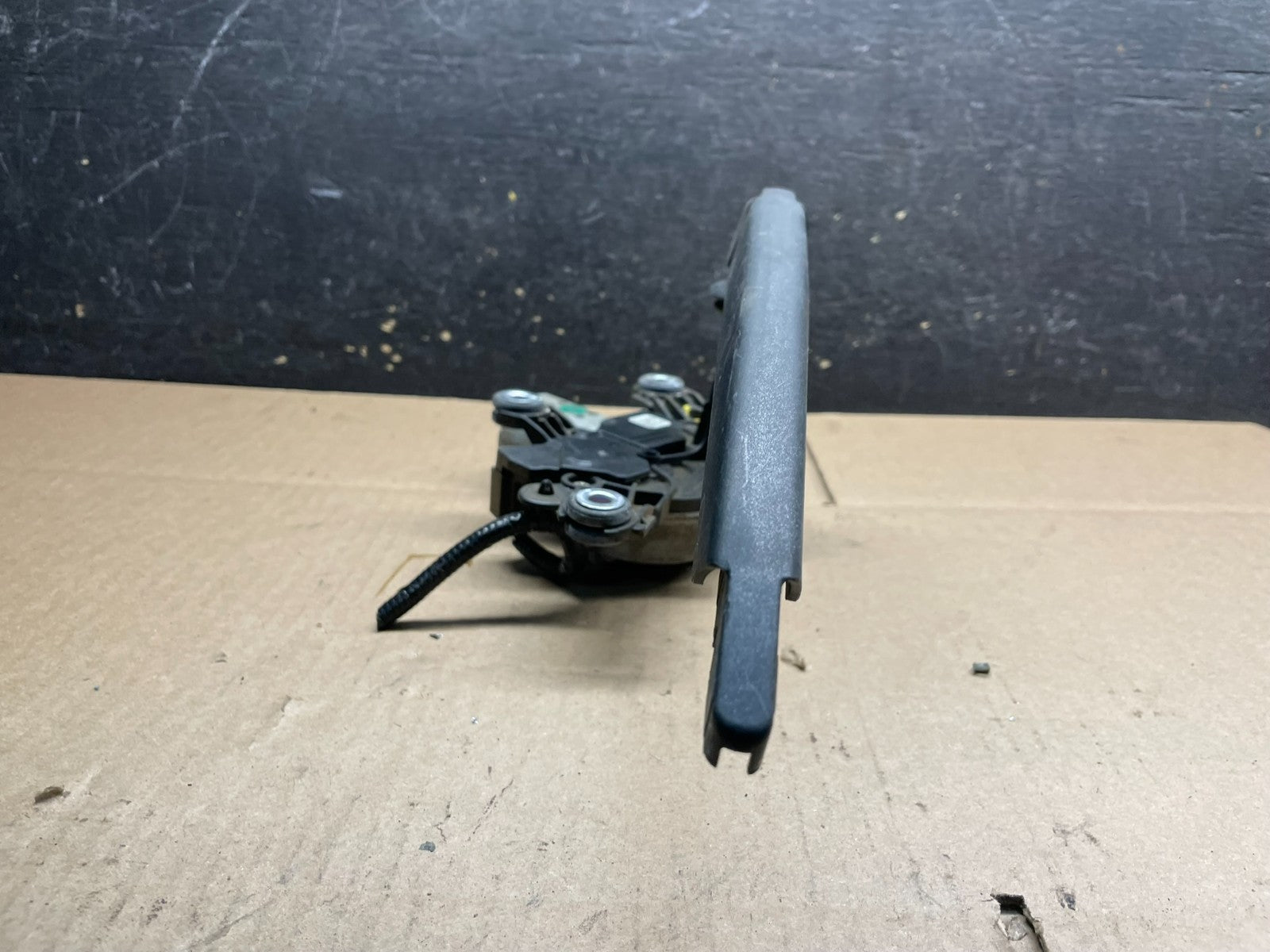 2004-2010 Infiniti QX60 Rear Liftgate Back Window Wiper Motor OEM v9056 DG4