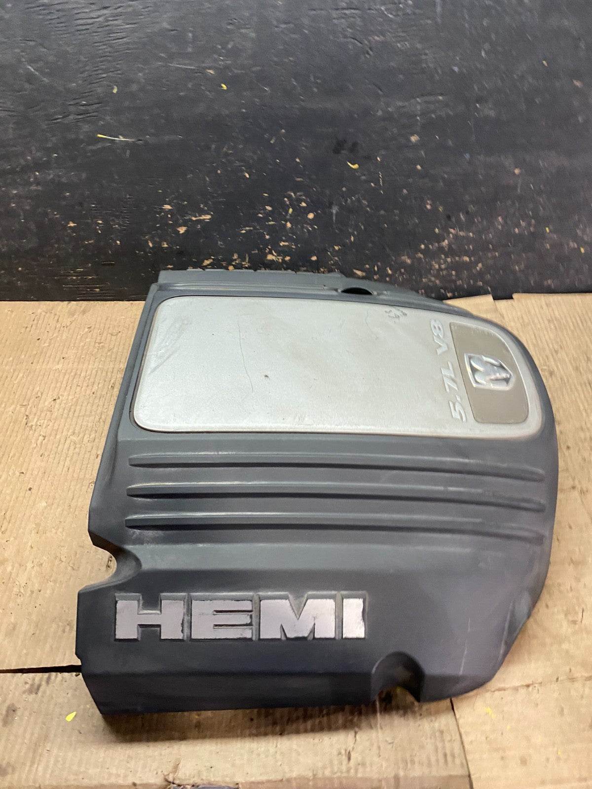 2005 to 2010 Dodge Charger Ram 5.7L Hemi Engine Cover Plastic Shield W6029 DG3