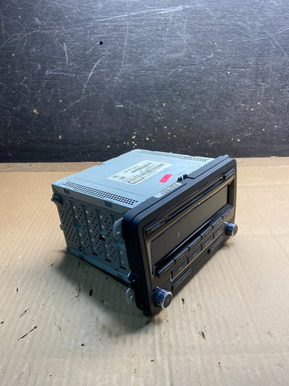 2011 to 2014 Volkswagen Tiguan Radio AM/FM CD Player OEM Y3650 DG1