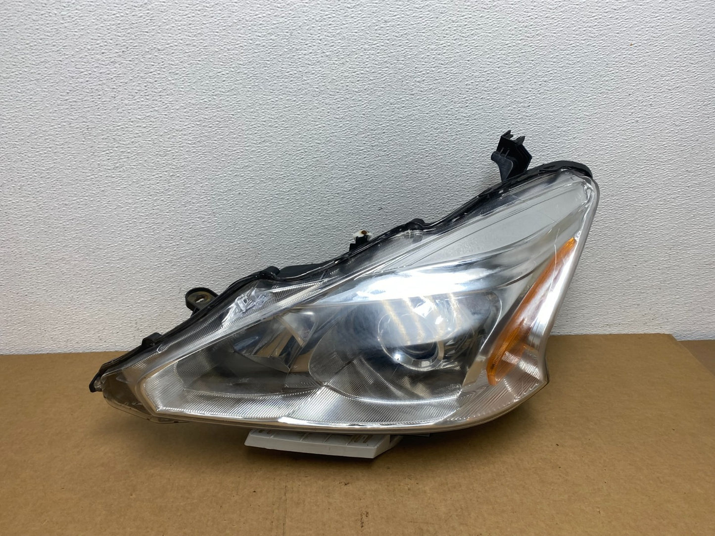 2013 2014 2015 Nissan Altima Left Driver LH Side Halogen Headlight AC1720 DW0