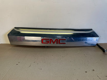 2011-2015 GMC Terrain Tailgate Liftgate Chrome Finish Molding Camera AH6547 DG0