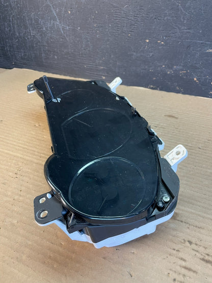 2006 Toyota Sienna Speedometer Cluster Gauge AF3461 DW2