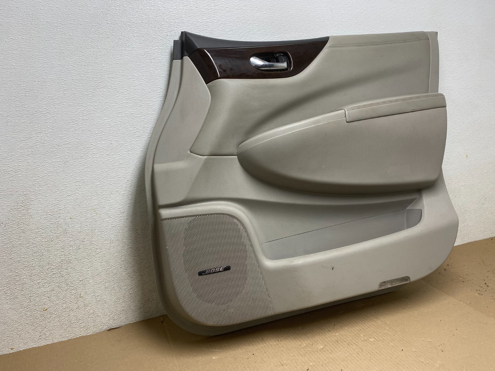 2011 to 2017 Nissan Quest Right Passenger Front Door Panel L6058 DG2