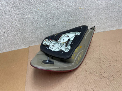LED 2007 - 2009  Mercedes E E320 E500 Sedan Right Passenger Tail Light Z6165 DW4