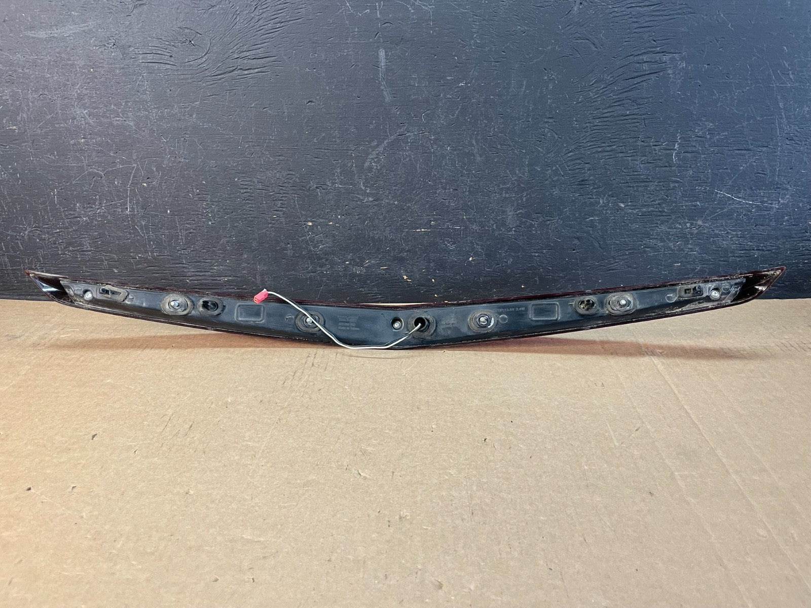 2008-2013 Cadillac Cts Sedan Trunk Lid 3rd Third Brake Tail Light AD01523