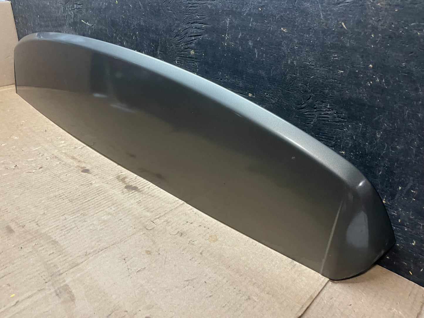 2009 to 2014 Volkswagen Routan Rear Spoiler OEM Y9569 DG2