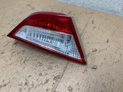 2011 2012 2013 2014 Hyundai Sonata Left Driver Inner Tail Light Oem S5139 DW1