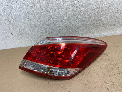 2011 - 2014 Nissan Murano Right Passenger Side RH Tail Light AI2463 LK0