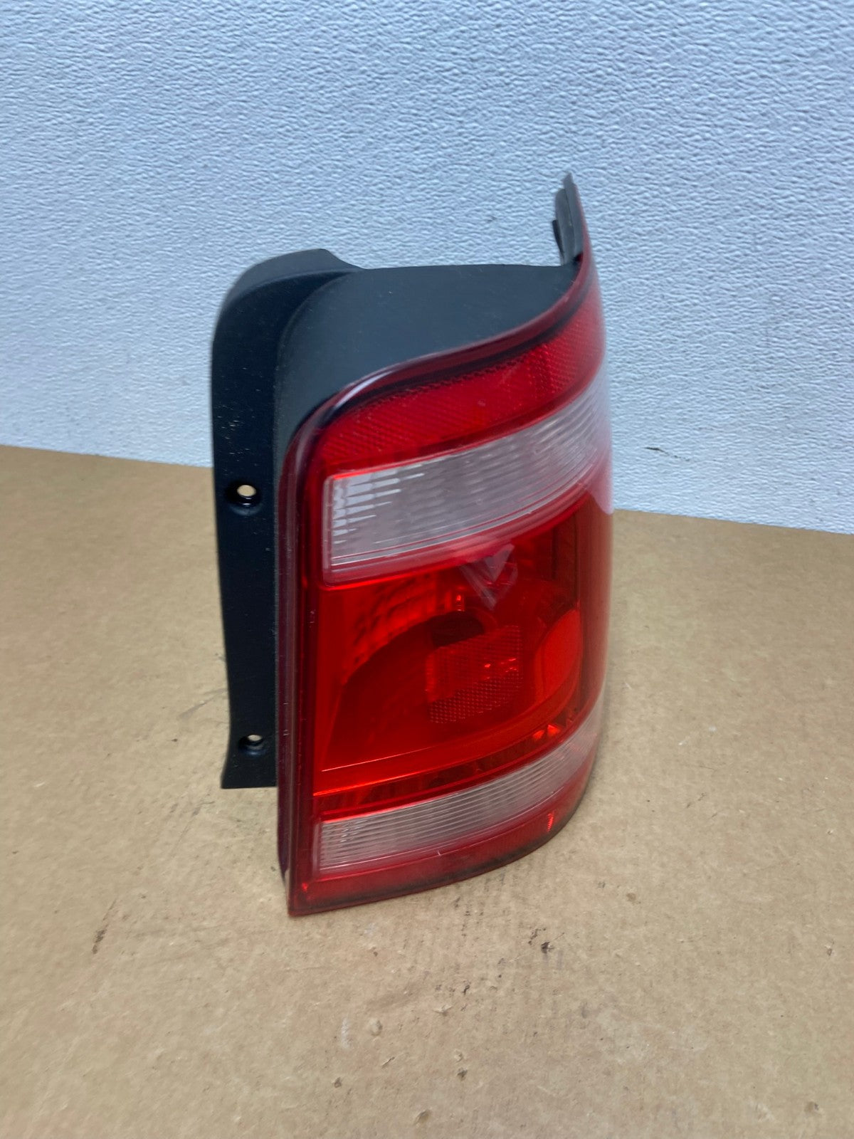 2008 to 2012 Ford Escape Right Passenger RH Side Tail Light AC1762 LK2