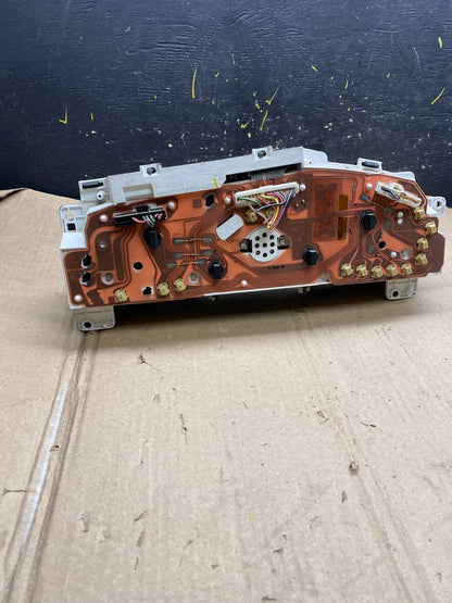 2001 - 2002 Ford Econoline E250 E350 Van Speedometer Instrument Cluster X2065 DG4