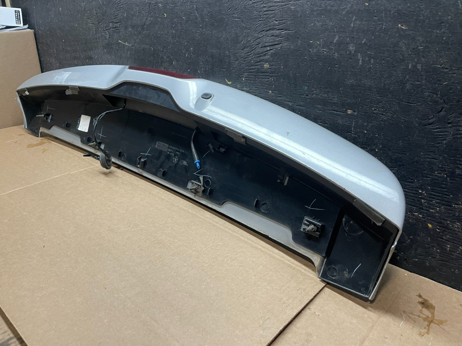 2007 to 2010 Jeep Compass Spoiler 3RD Third Break Light Rear OEM Y9235 DG9