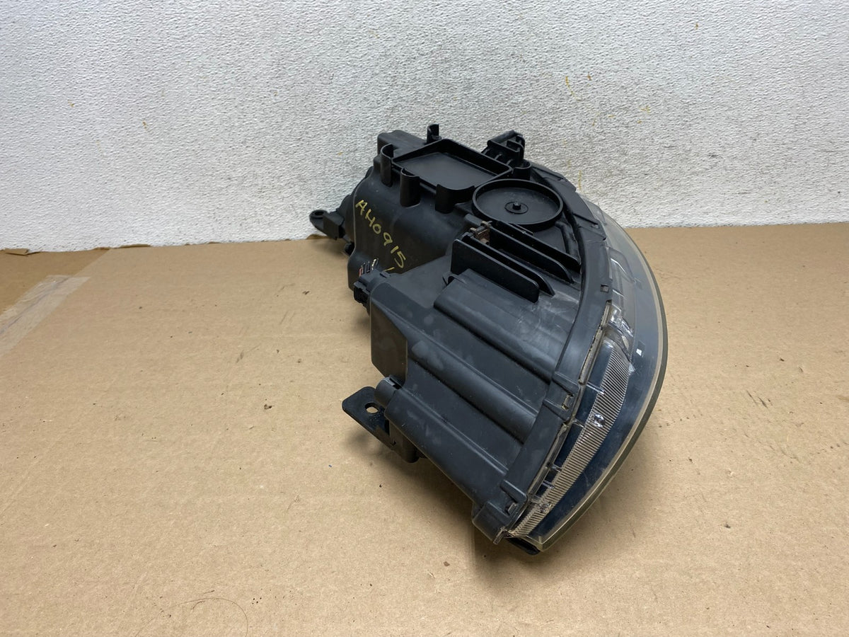 2014 to 2017 Hyundai Tucson Right Passenger RH Side Headlight AH0915 DG7