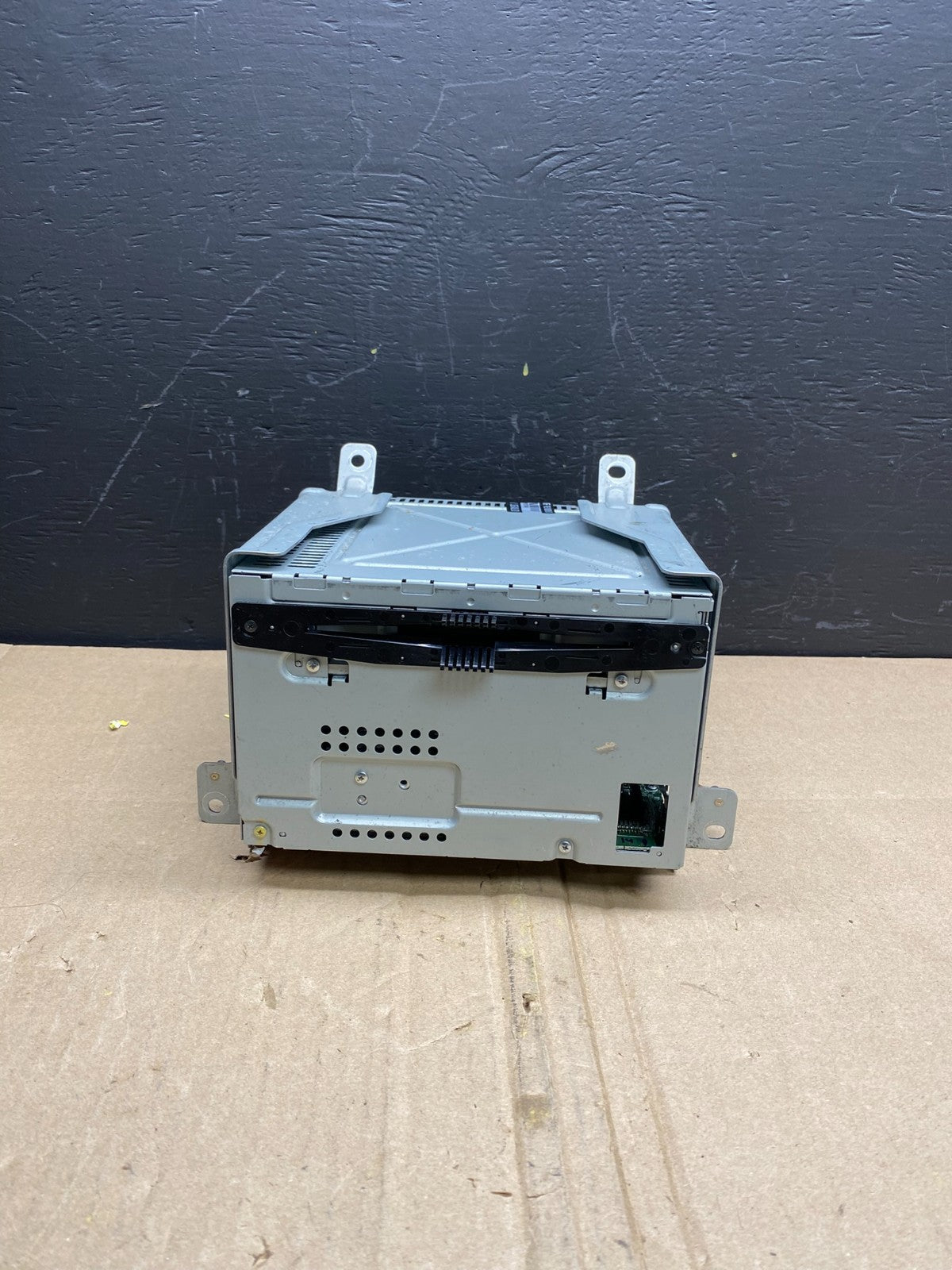 2010 Ford Taurus Radio Stereo CD Player Receiver AM FM Audio AB8757 DG0