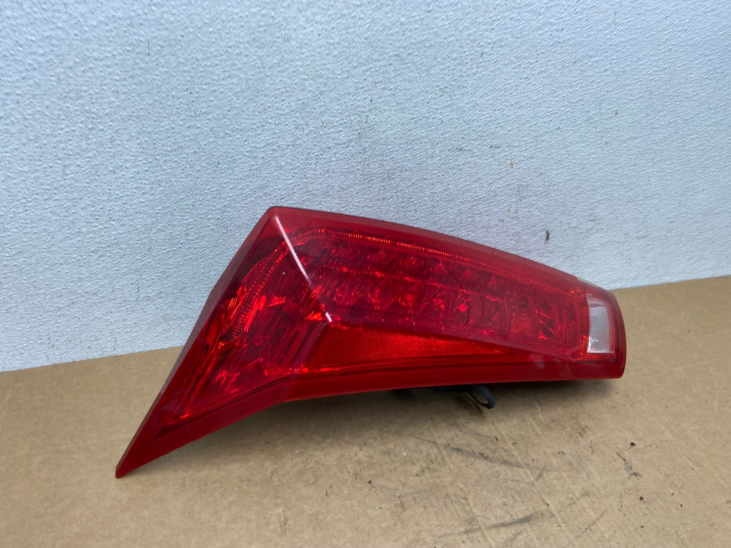 2010 to 2016 Cadillac Srx Left Driver Lh Side Tail Light AD6366 LK2