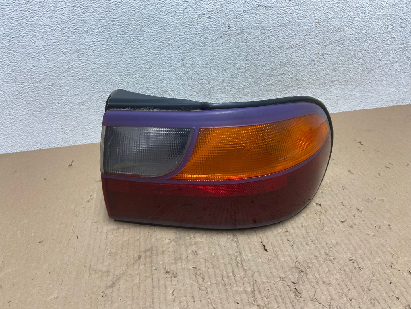 1997 to 2003 Chevrolet Malibu Passenger Right RH Side Tail Light AE8880 LK0