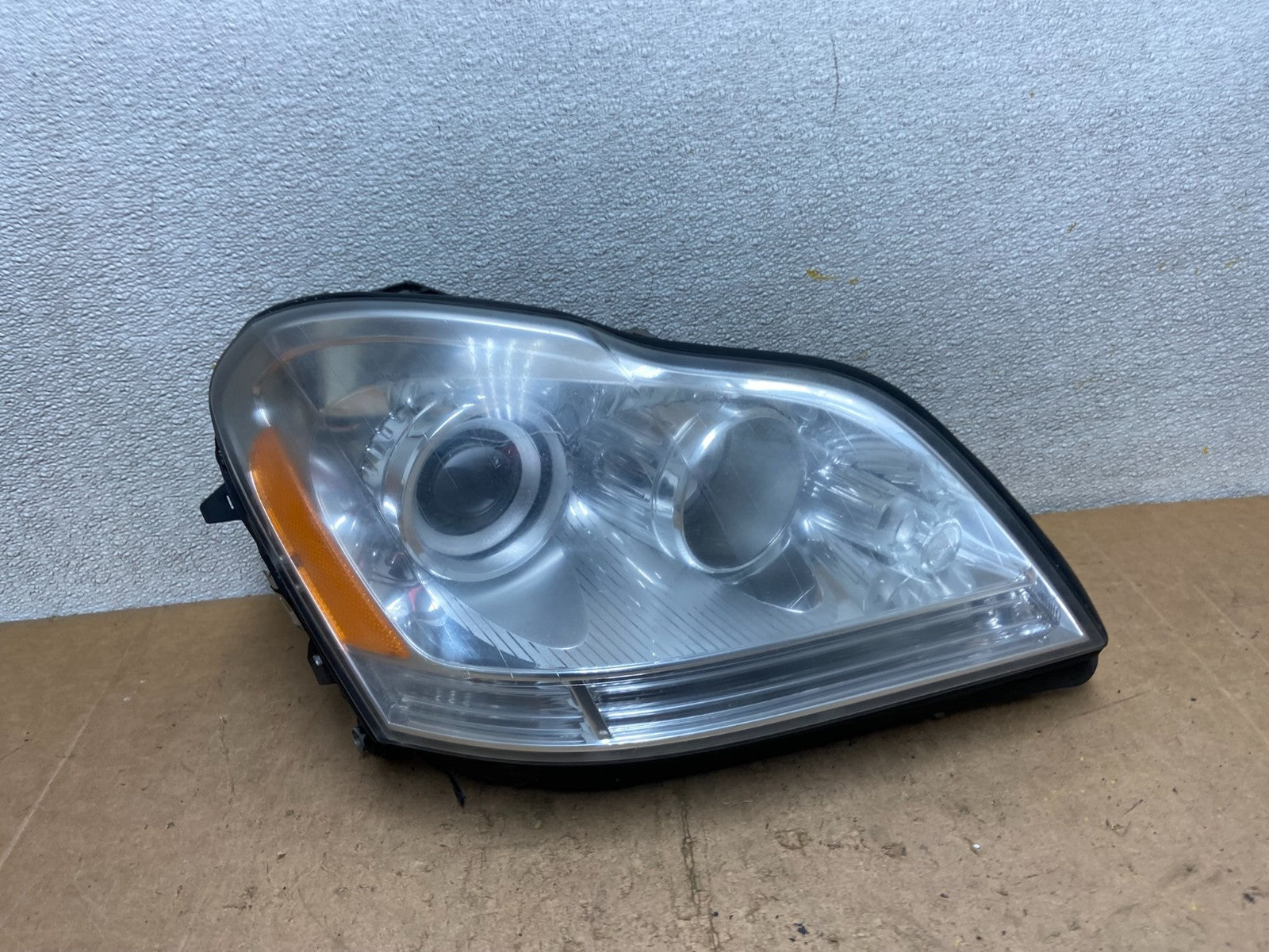2007 to 2009 Mercedes GL-Class GL450 Right Passenger Headlight Oem X9028 DW0