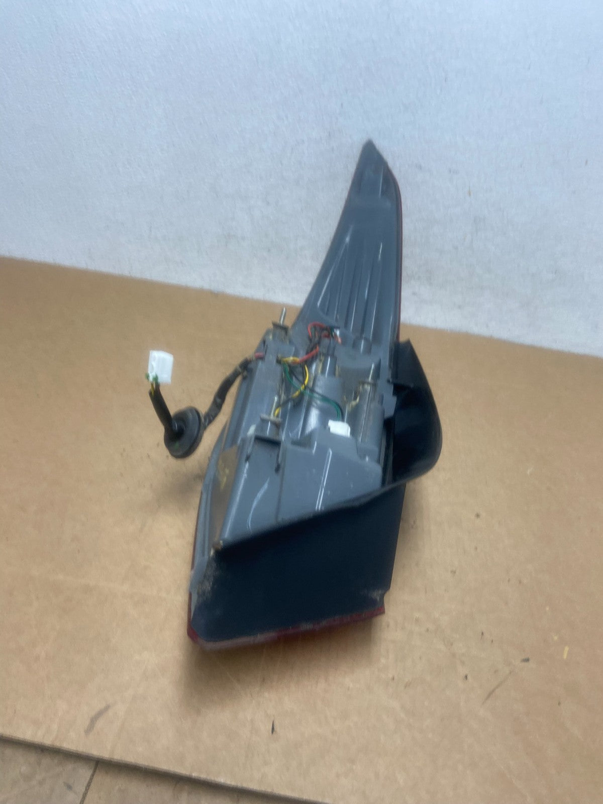 2011 2012 2013 Hyundai Elantra Sedan Right Passenger Tail Light AD6016 DW5