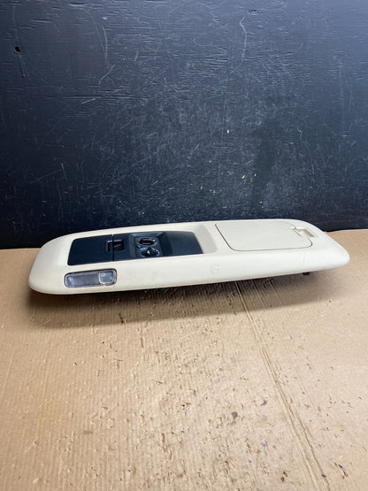 2003-2006 Ford Expedition Overhead Console Dome Ligh Rear Climate Control AE41972