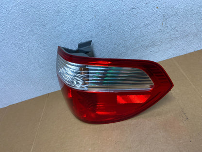 2005 2006 2007 Honda Odyssey Right Passenger RH Side Tail Light AD8909 DW1