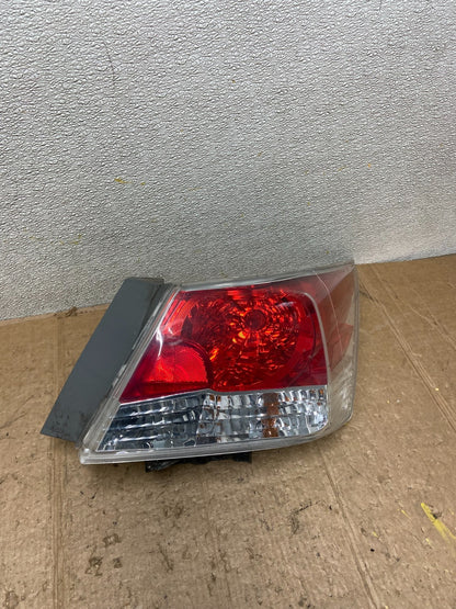 2008 to 2012 Honda Accord Sedan Tail light Right Passenger RH Side AA4173 DW0
