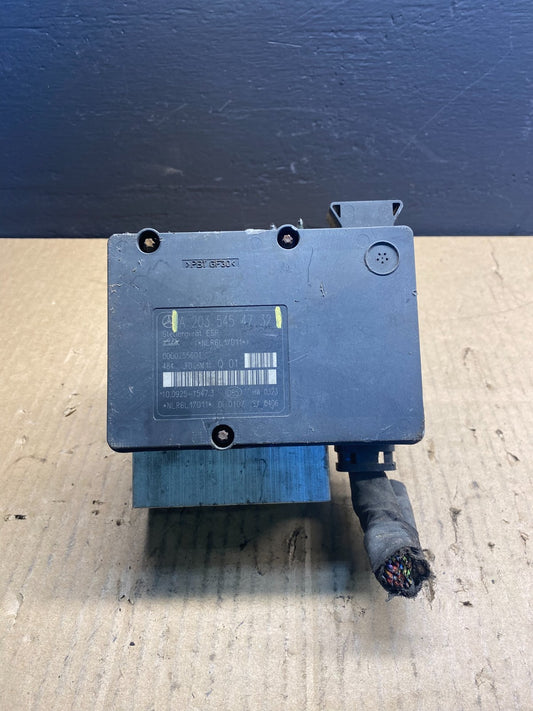 2006 - 2007 Mercedes C280  ABS Anti Lock Brake Pump Module a2035454732 ab4351 DG0