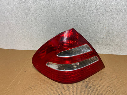 2003-2006 Mercedes E Class Sedan Left Driver LH Side Tail Light AE1512 LK0