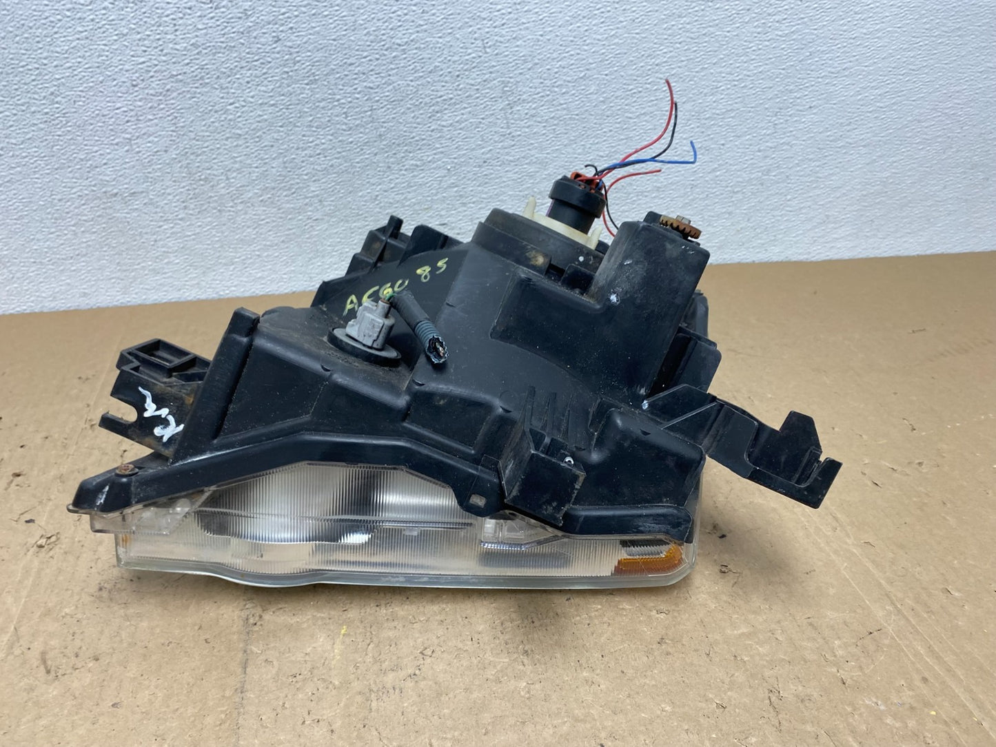 2005-2015 Nissan Xterra Right Passenger RH Headlight AC6085 DW7