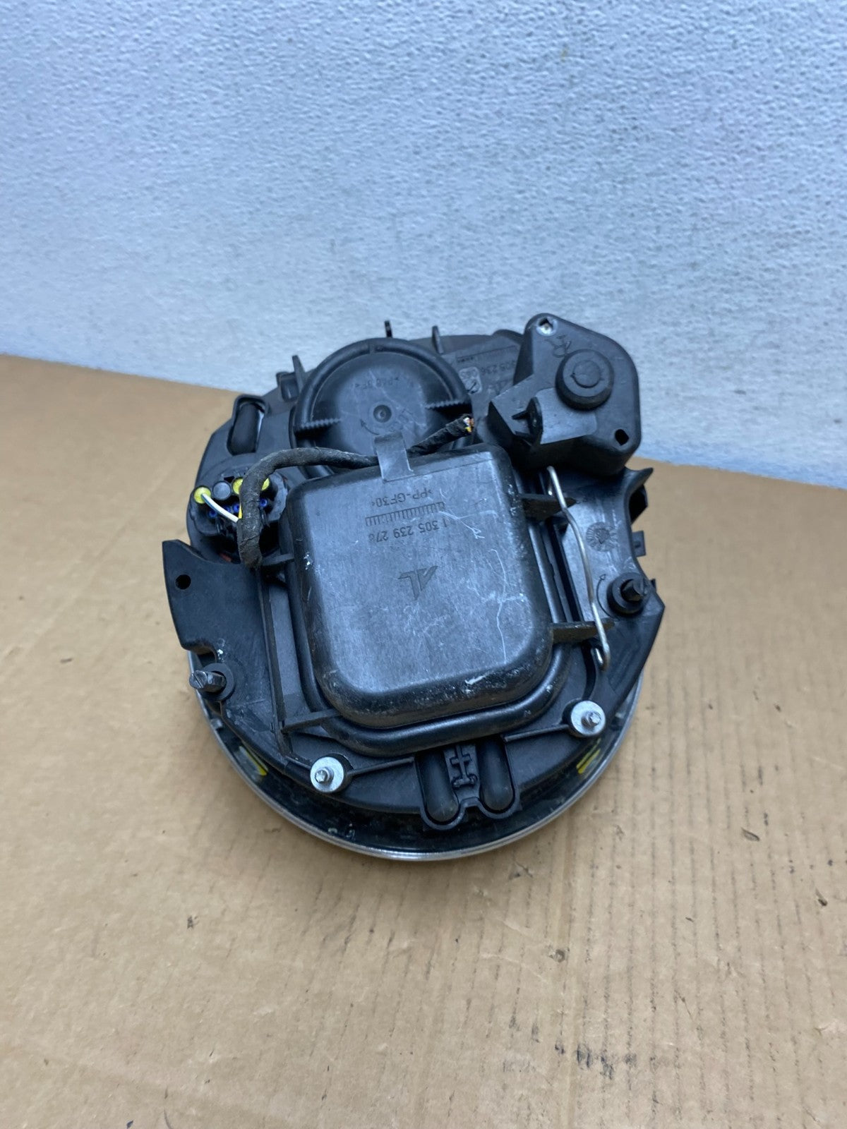 2005 to 2008 Mini Cooper Right Passenger Side Headlight Halogen AD0826 DW6
