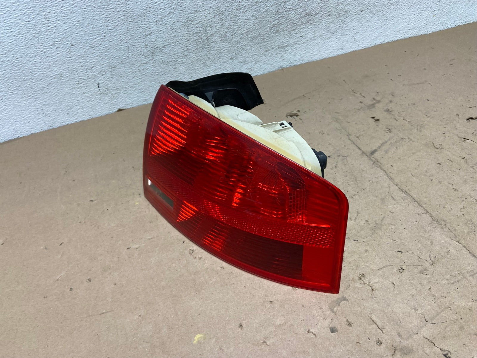 2006 2007 2008 Audi A4 Sedan Right Passenger Rh Side Tail Light AG5672 LK1