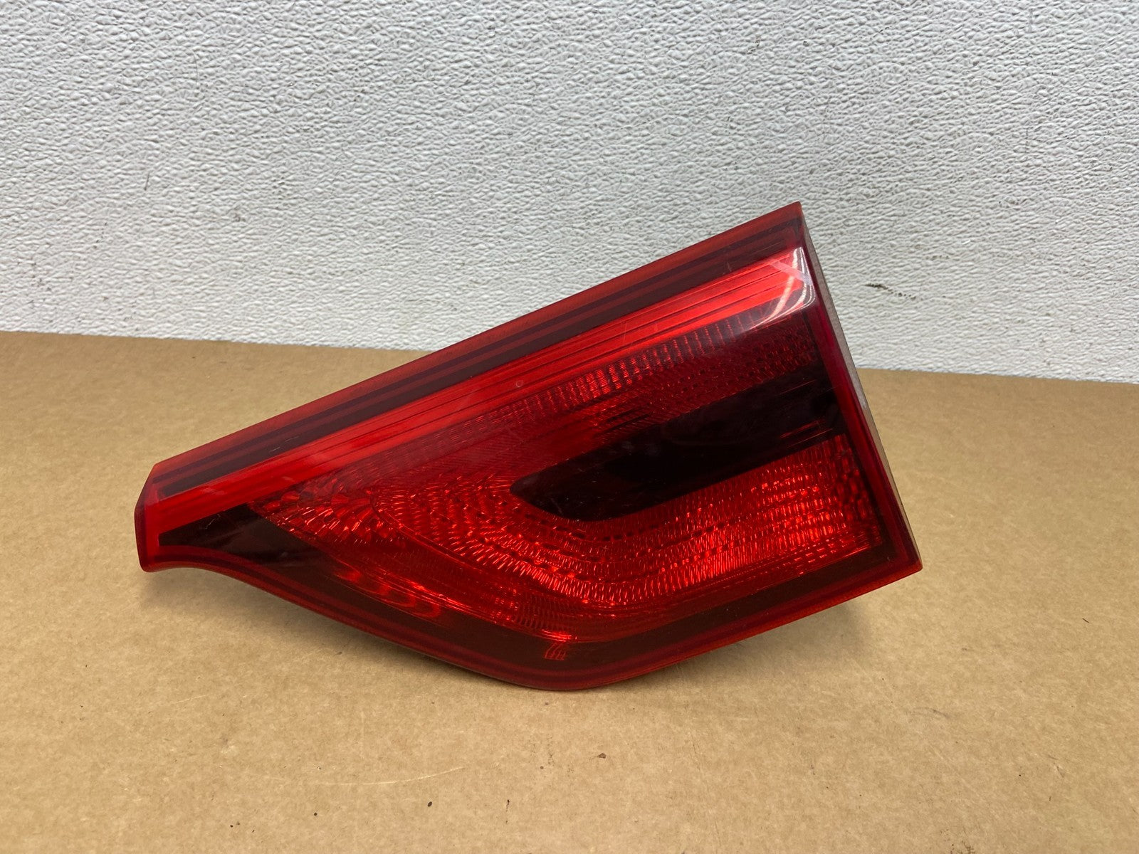2017 to 2019 Kia Sportage Passenger Right Inner Tail Light OEM AC1669 DG0