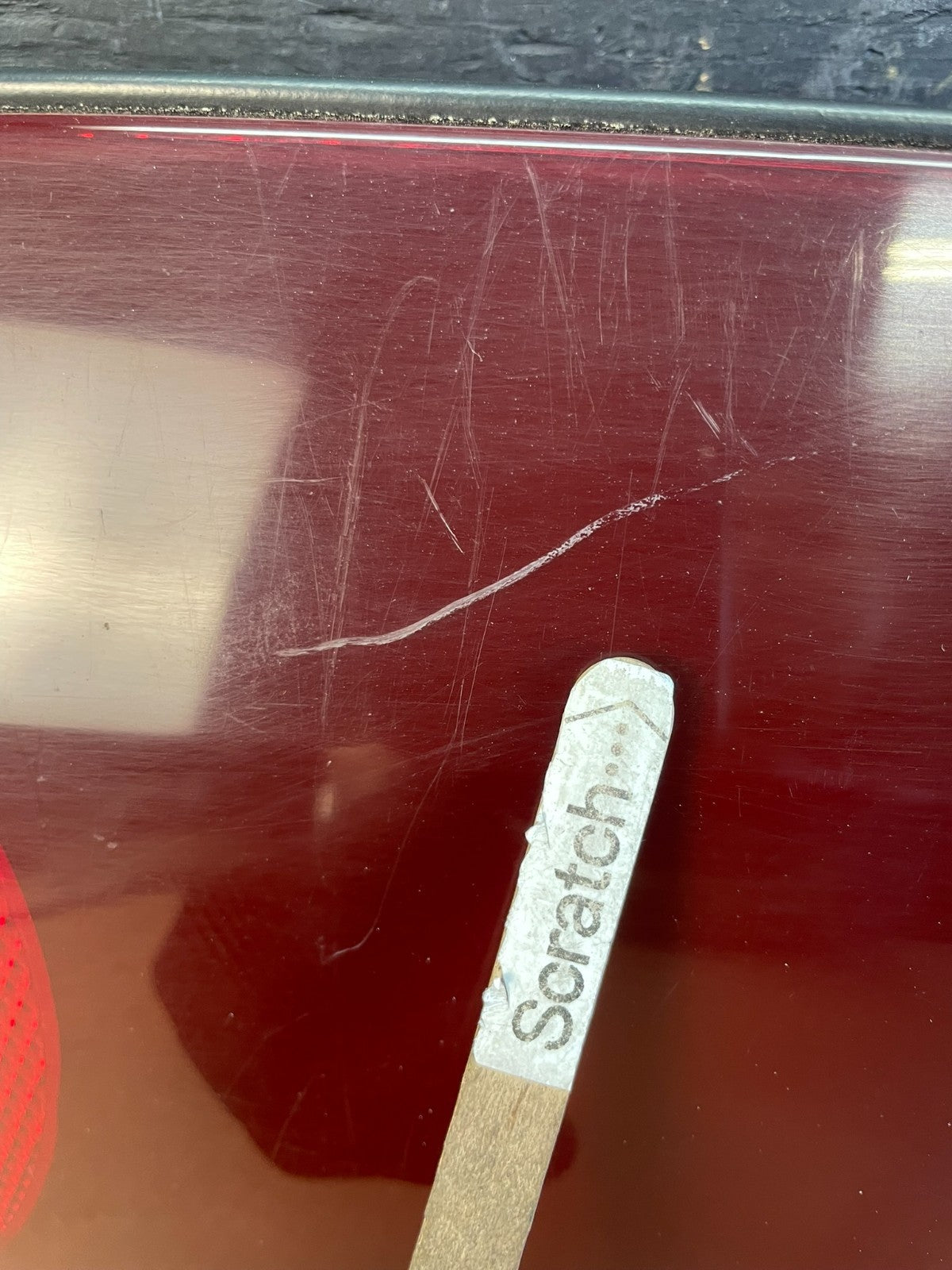 2000-2004 Chevrolet Impala Rear Trunk Center Finish Panel Tail Light AD0072 DG3