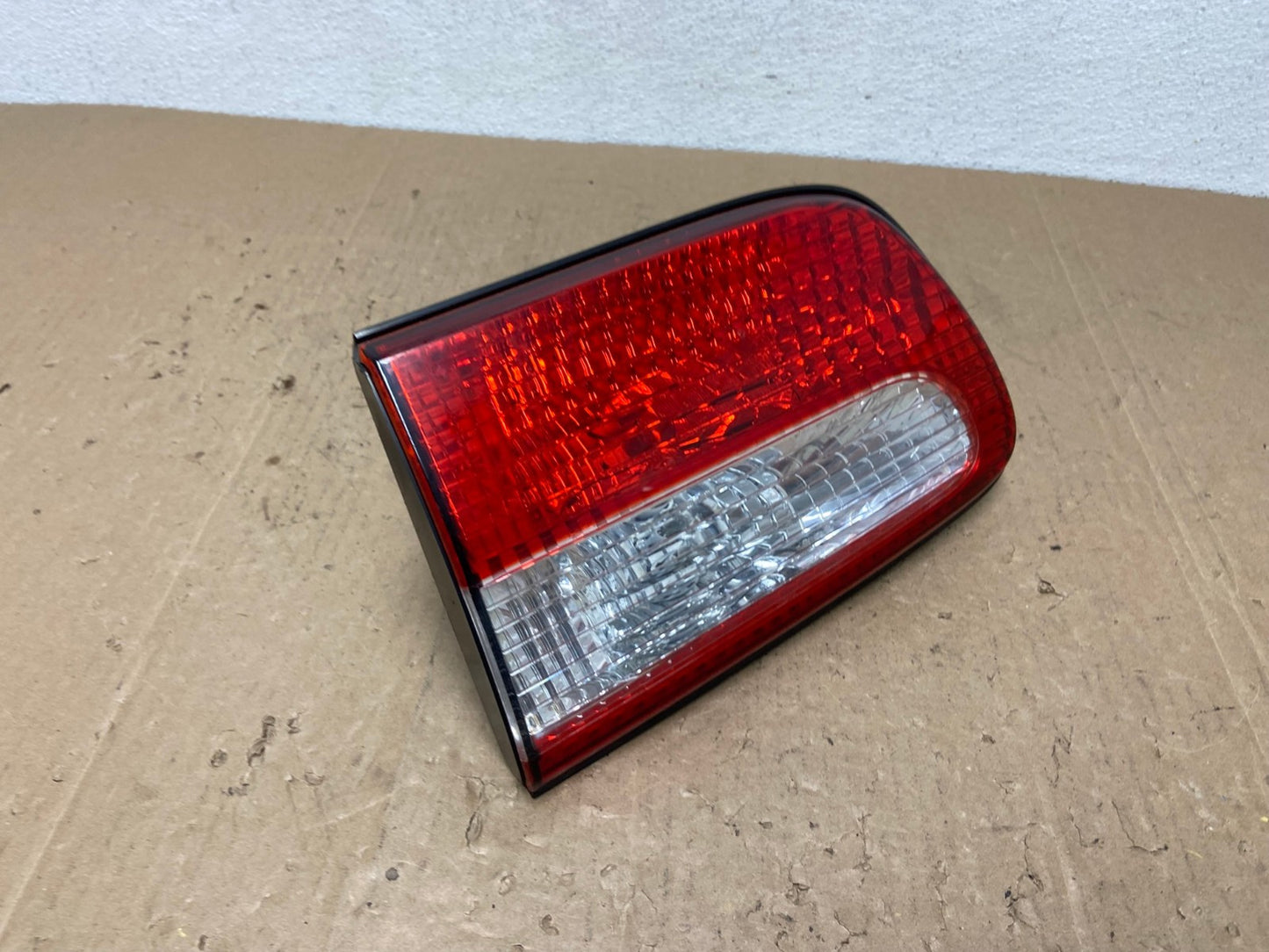 2001 2002 2003 Toyota Sienna Left Driver Lh Side Inner Tail Light AC6023 LK2