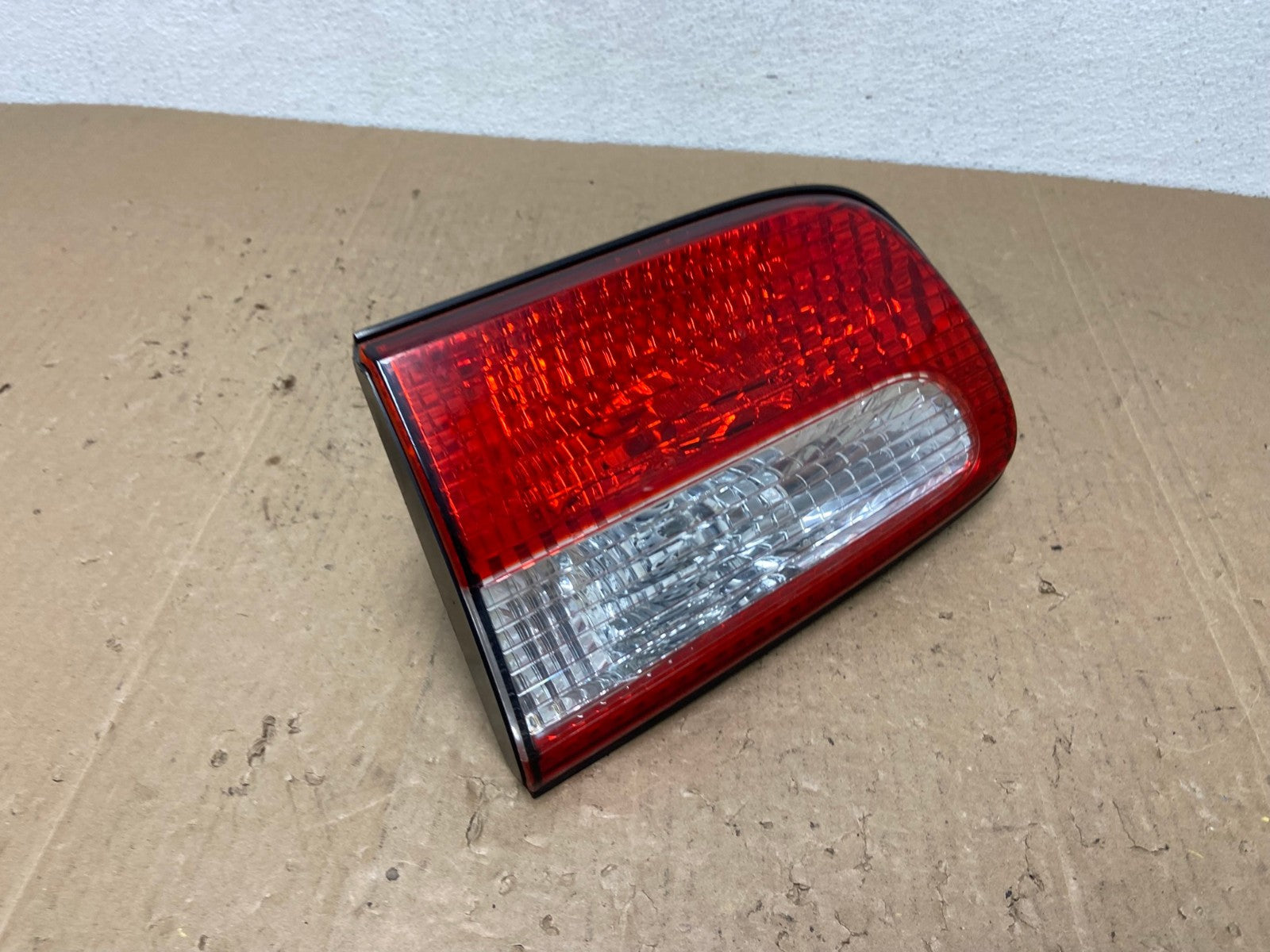 2001 2002 2003 Toyota Sienna Left Driver Lh Side Inner Tail Light AC6023 LK2