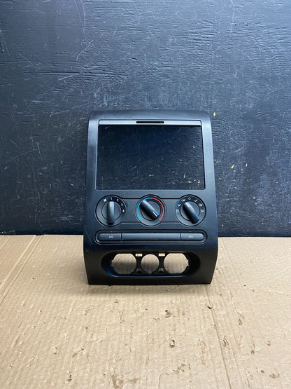 2004 to 2008 Ford F150 Radio Climate Dash Bezel Surround Black af6426 DG0