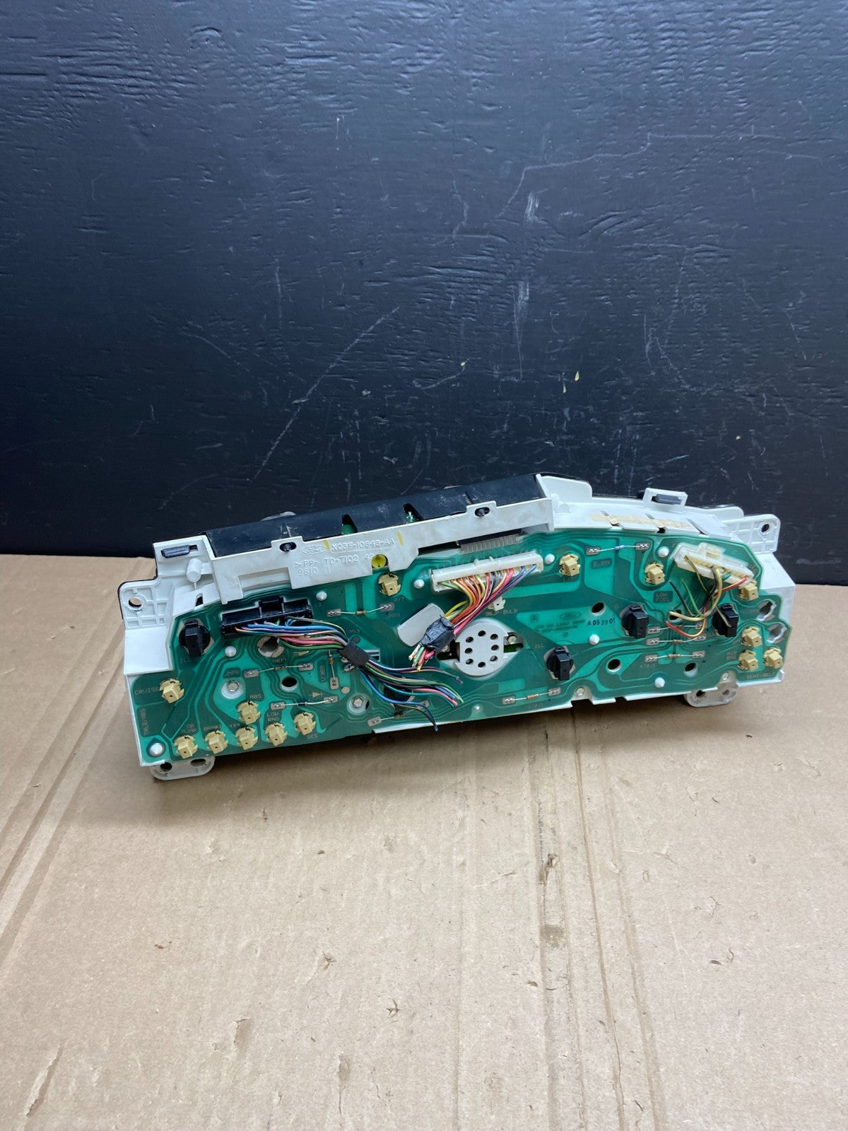 1999 - 2001 Ford F150 F-150 Speedometer Cluster Gauge Oem AB8840 DG4