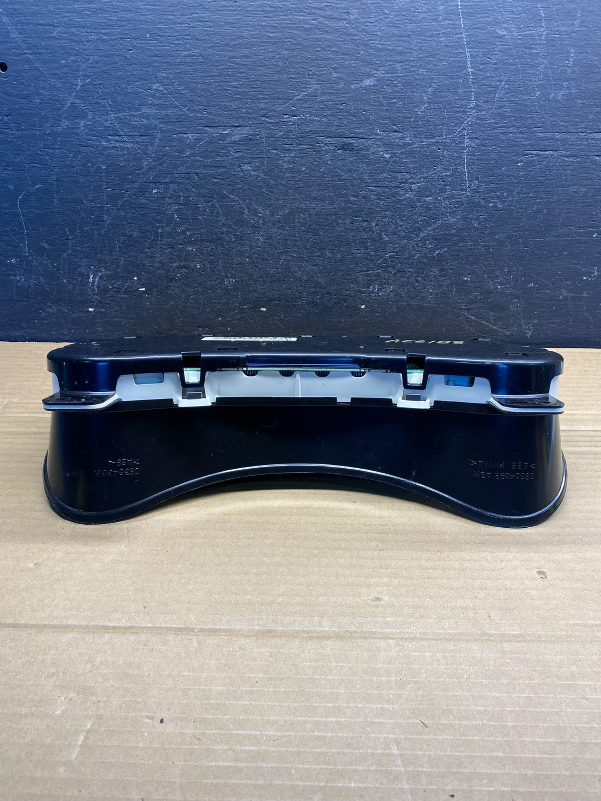 2002 to 2004 Chevrolet Trailblazer Speedometer Cluster Gauge AE6188 DG4