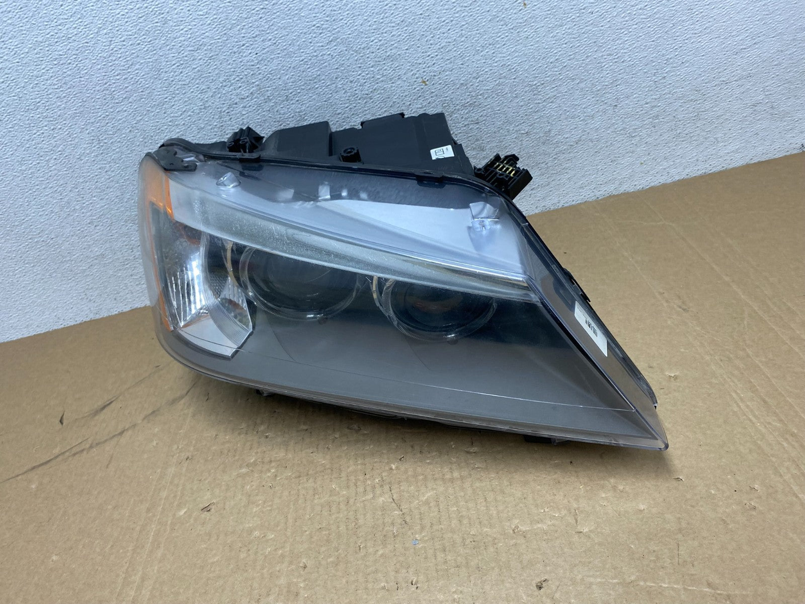2011 to 2014 BMW X3 Right Passenger RH Side Xenon Headlight AF9985 DW1