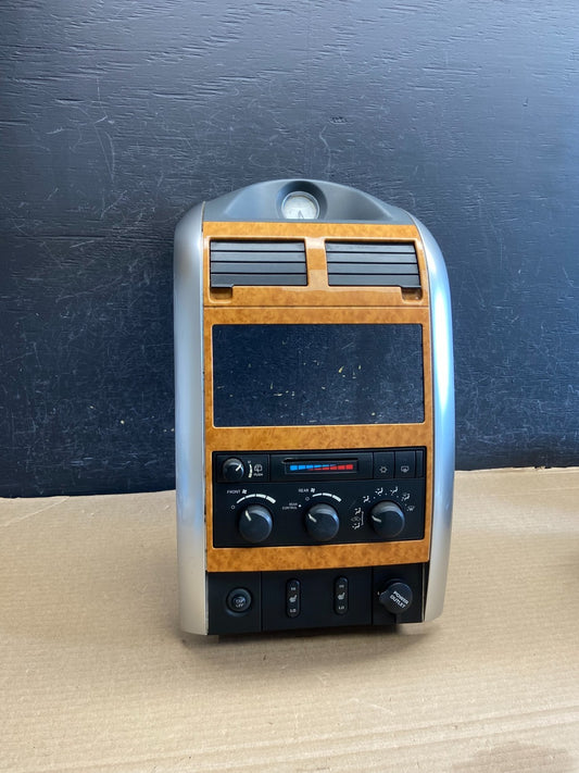 2007-2009 Chrysler Aspen Heat Climate Temperature Control Radio Bezel AH1293 DG0